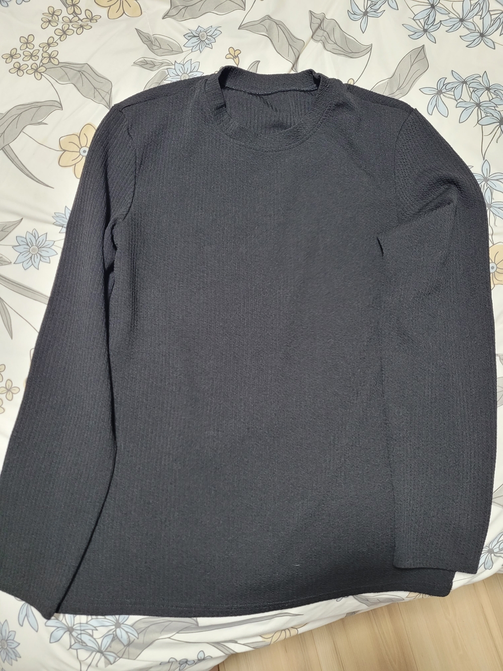Black Crewneck Knit Sweater